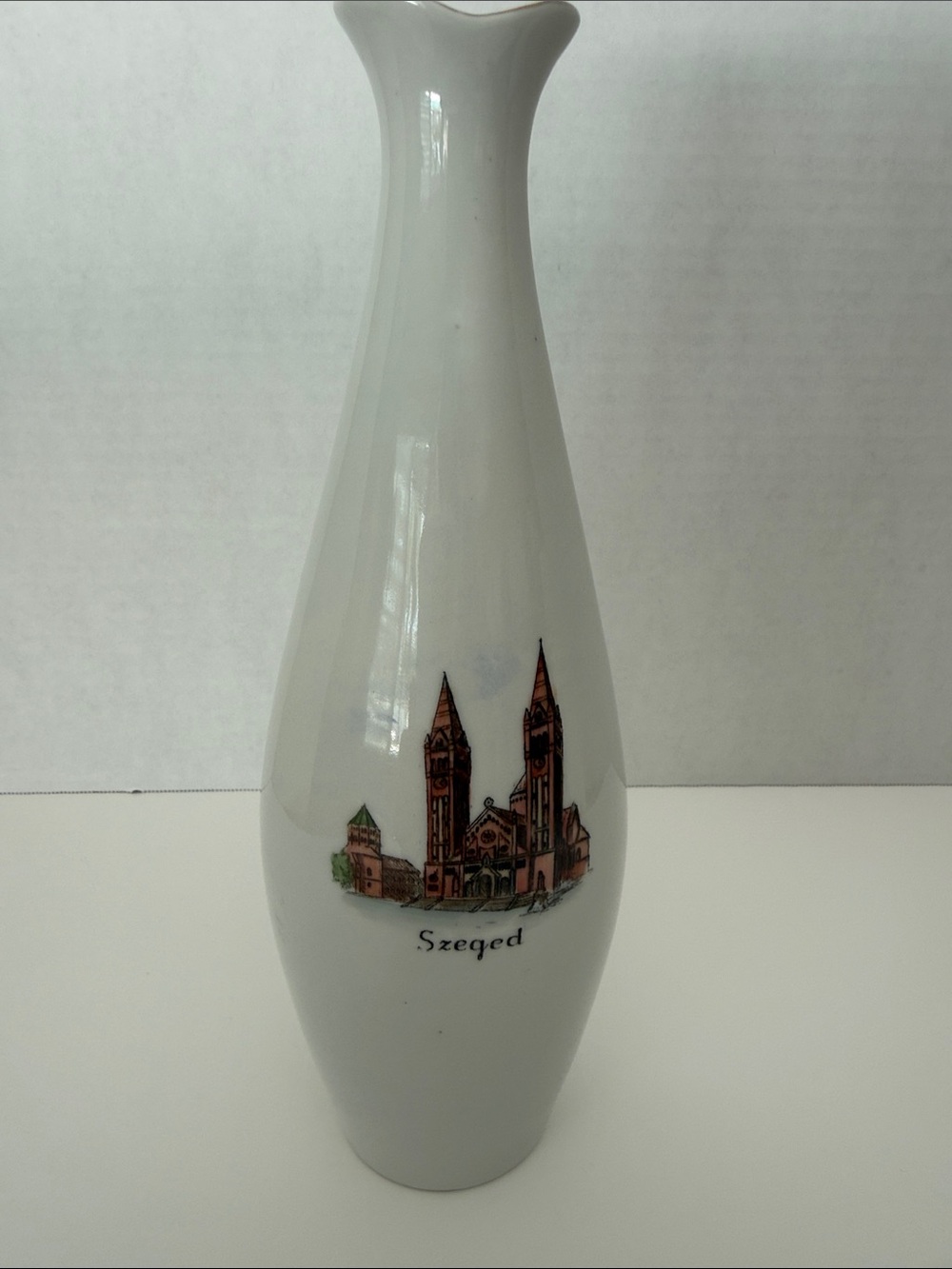 White Szeged Porcelain Decorative Vase